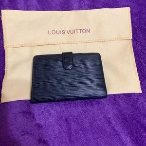 Louis vuitton epi wallet
